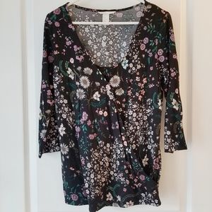 NWOT H&M Floral Maternity/Nursing Shirt